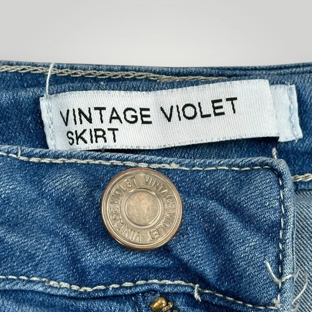 Vintage Violet Mini Skirt Womens Size 3X Blue Denim Floral Embroidered Stretch‎